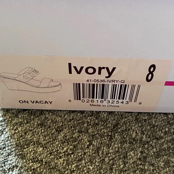 Cream and Gold Chain Sandals - Picture 6 of 6